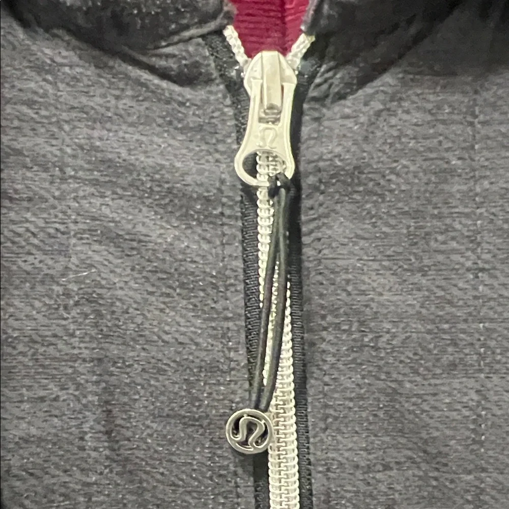 RARE LULULEMON Vitality NYC Black Heathered Hi Lo Hooded Lined Zip-Up Jacket | 4 - Picture 4 of 14